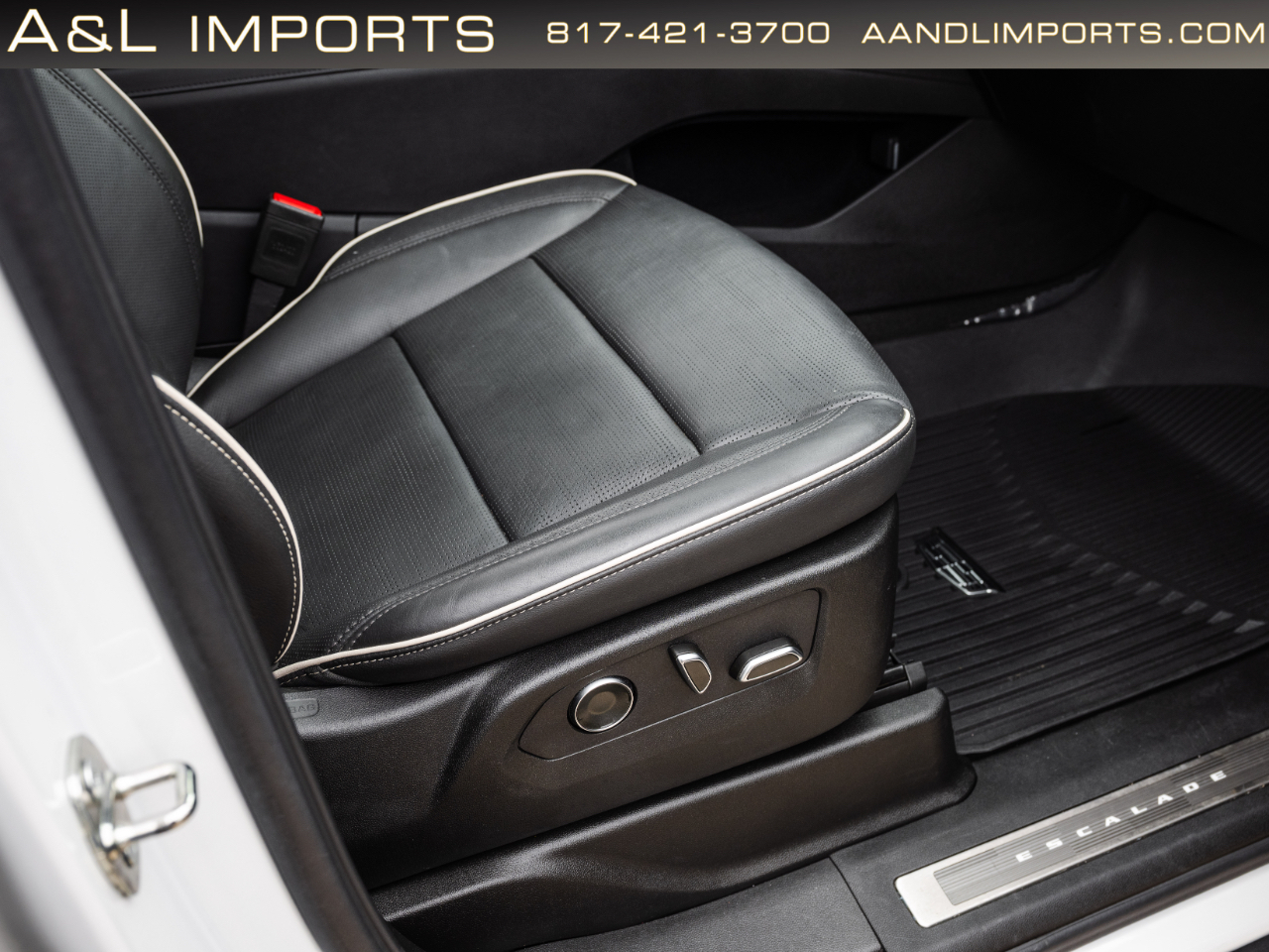 Cadillac Escalade ESV 4WD 4dr Premium Luxury 2024