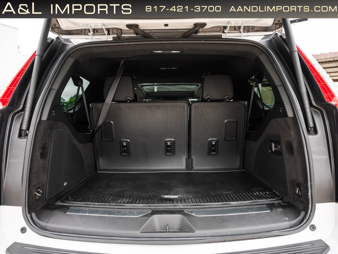 Cadillac Escalade ESV 4WD 4dr Premium Luxury 2024