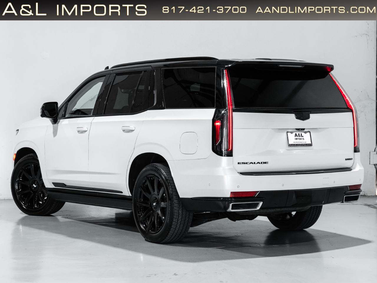 Cadillac Escalade photo 3