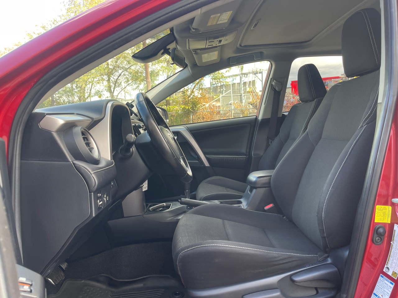 Toyota RAV4 XLE AWD 2017 Toyota RAV4 XLE AWD 2017