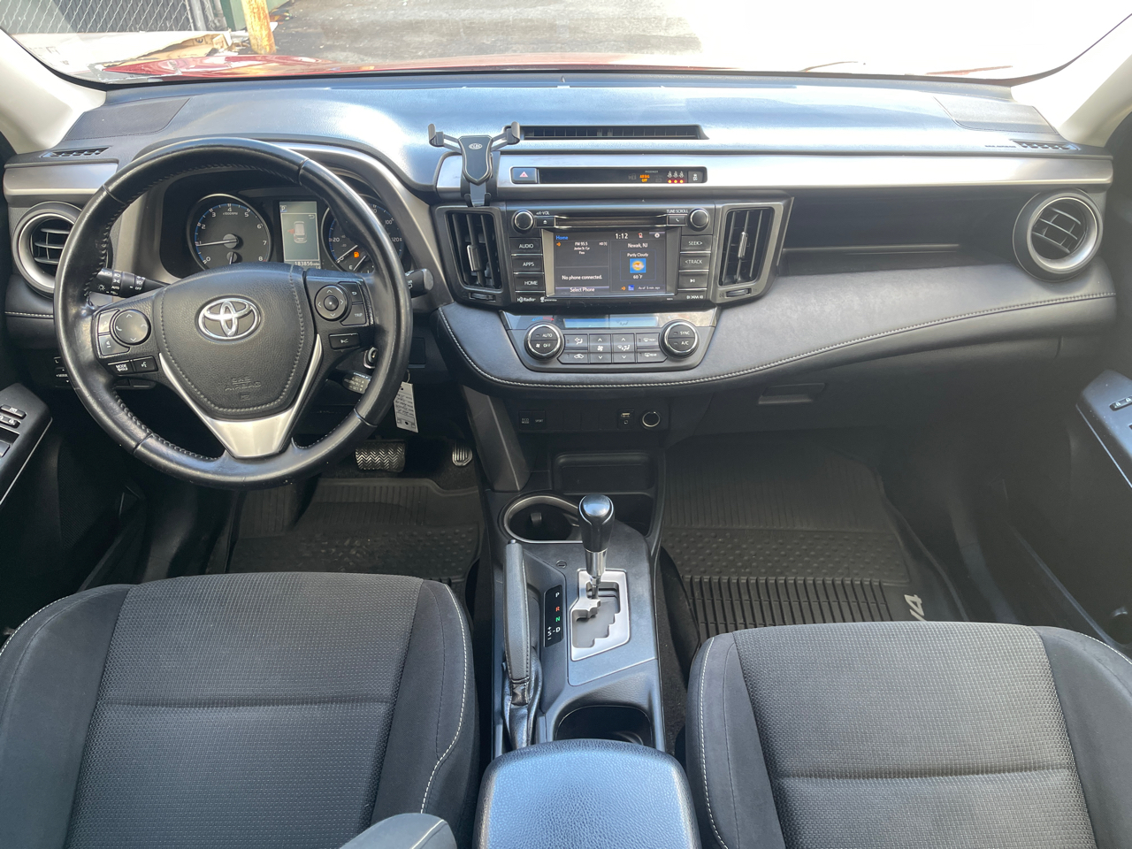 Toyota RAV4 XLE AWD 2017 Toyota RAV4 XLE AWD 2017