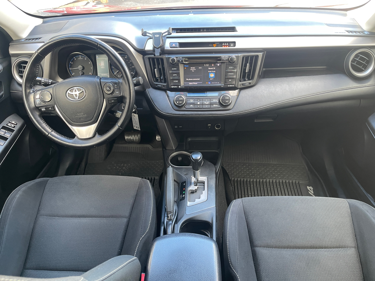 Toyota RAV4 XLE AWD 2017 Toyota RAV4 XLE AWD 2017