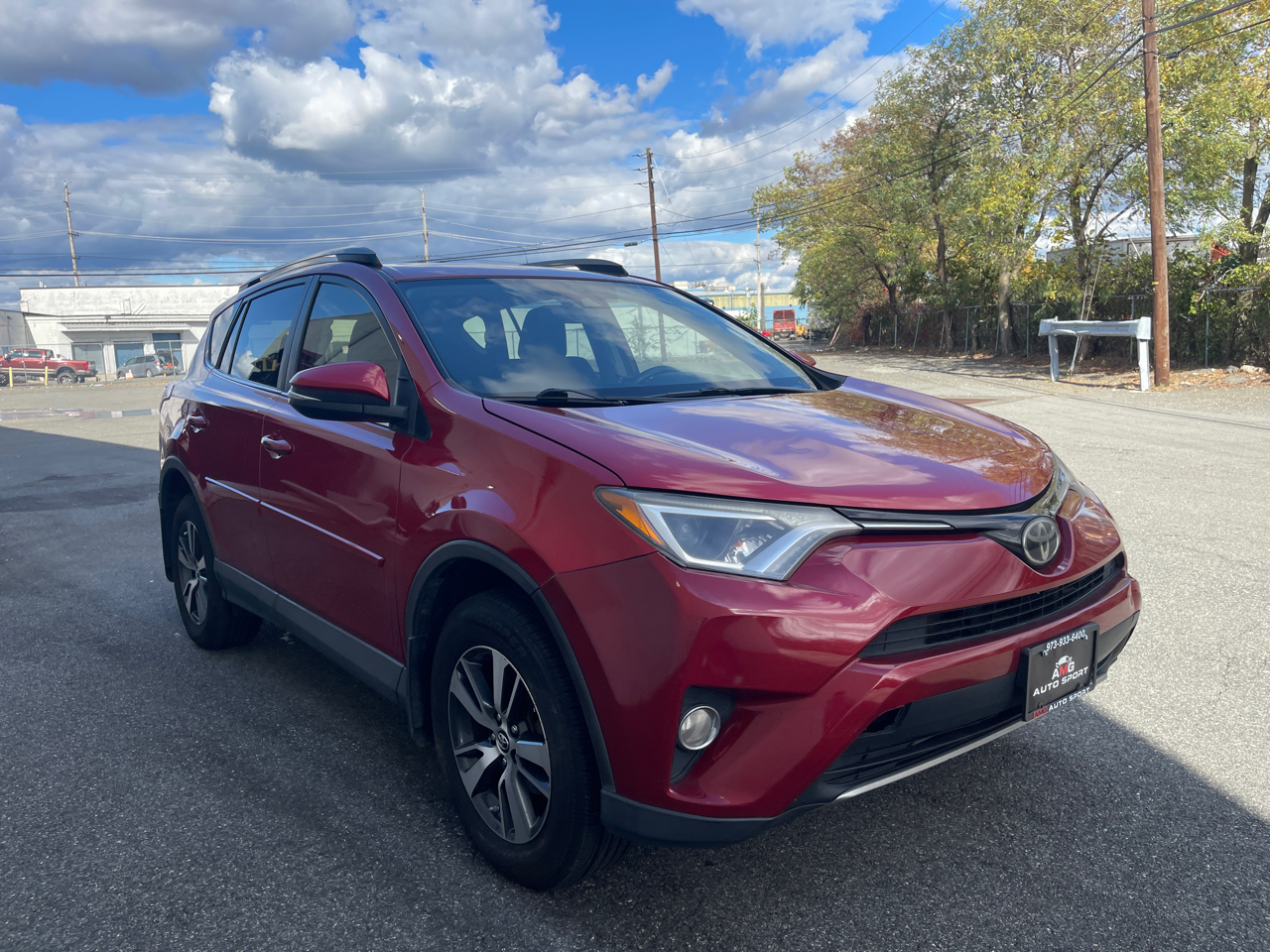 Toyota RAV4 XLE AWD 2017 Toyota RAV4 XLE AWD 2017