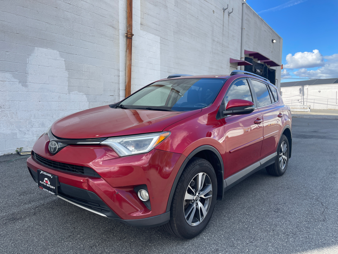 Toyota RAV4 XLE AWD 2017 Toyota RAV4 XLE AWD 2017