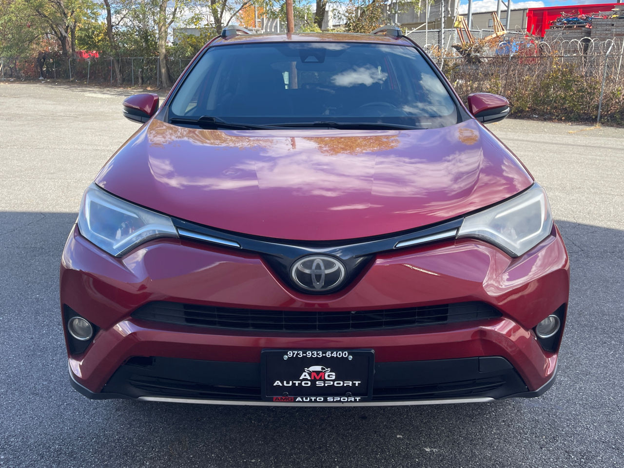 Toyota RAV4 XLE AWD 2017 Toyota RAV4 XLE AWD 2017