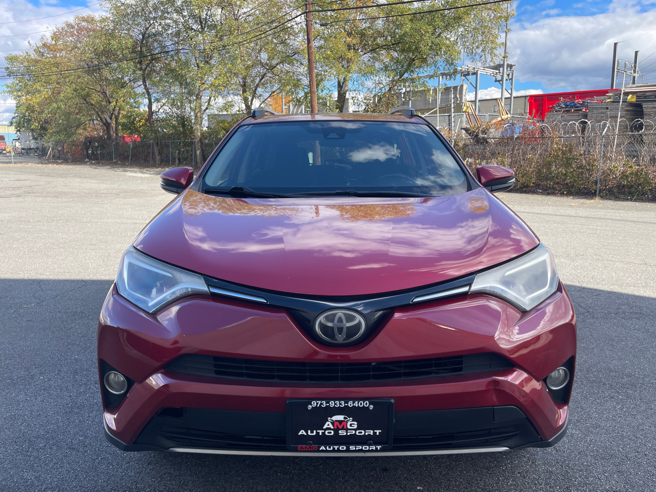 Toyota RAV4 XLE AWD 2017 Toyota RAV4 XLE AWD 2017