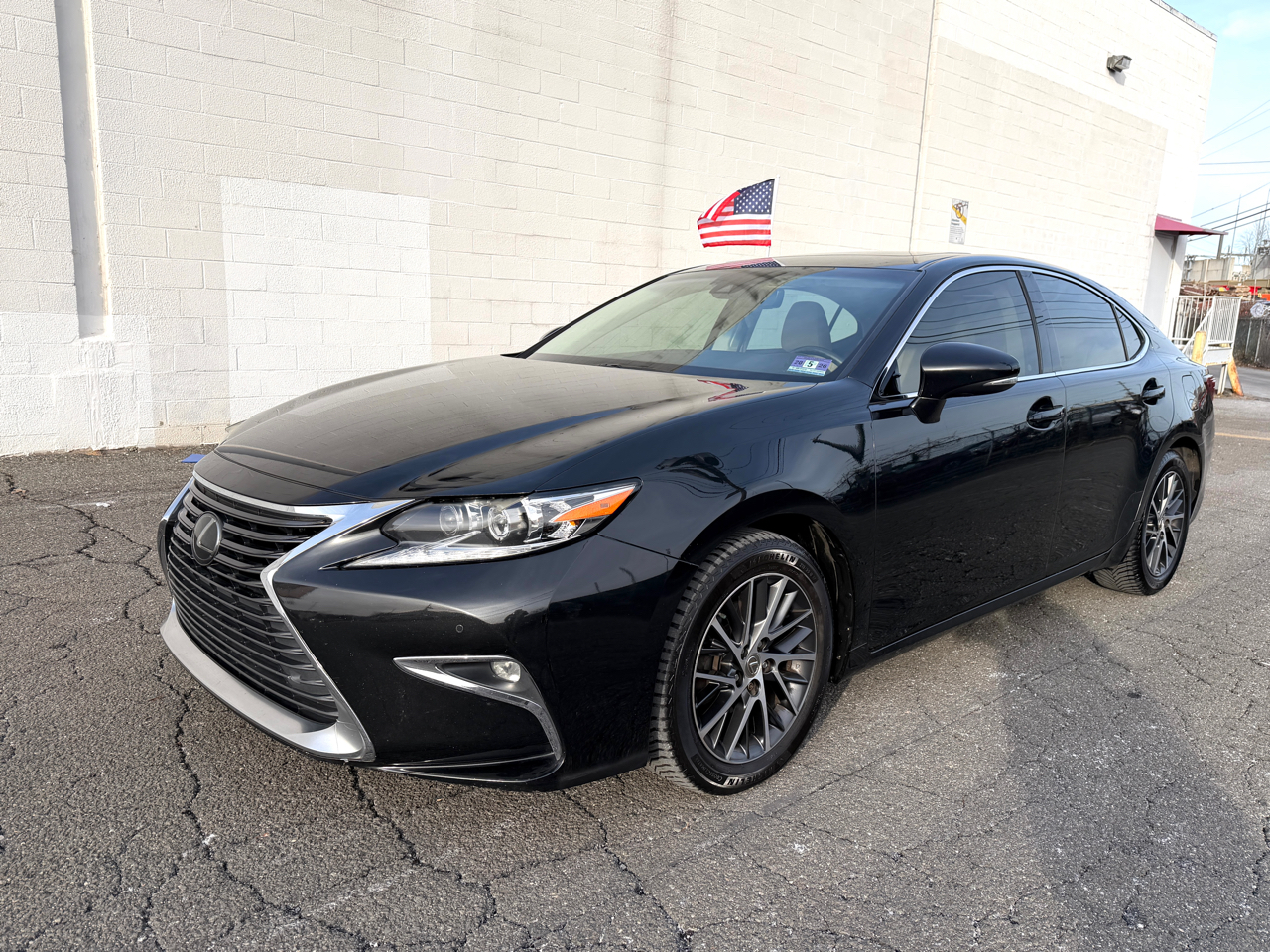 Lexus ES 350 4dr Sdn 2016