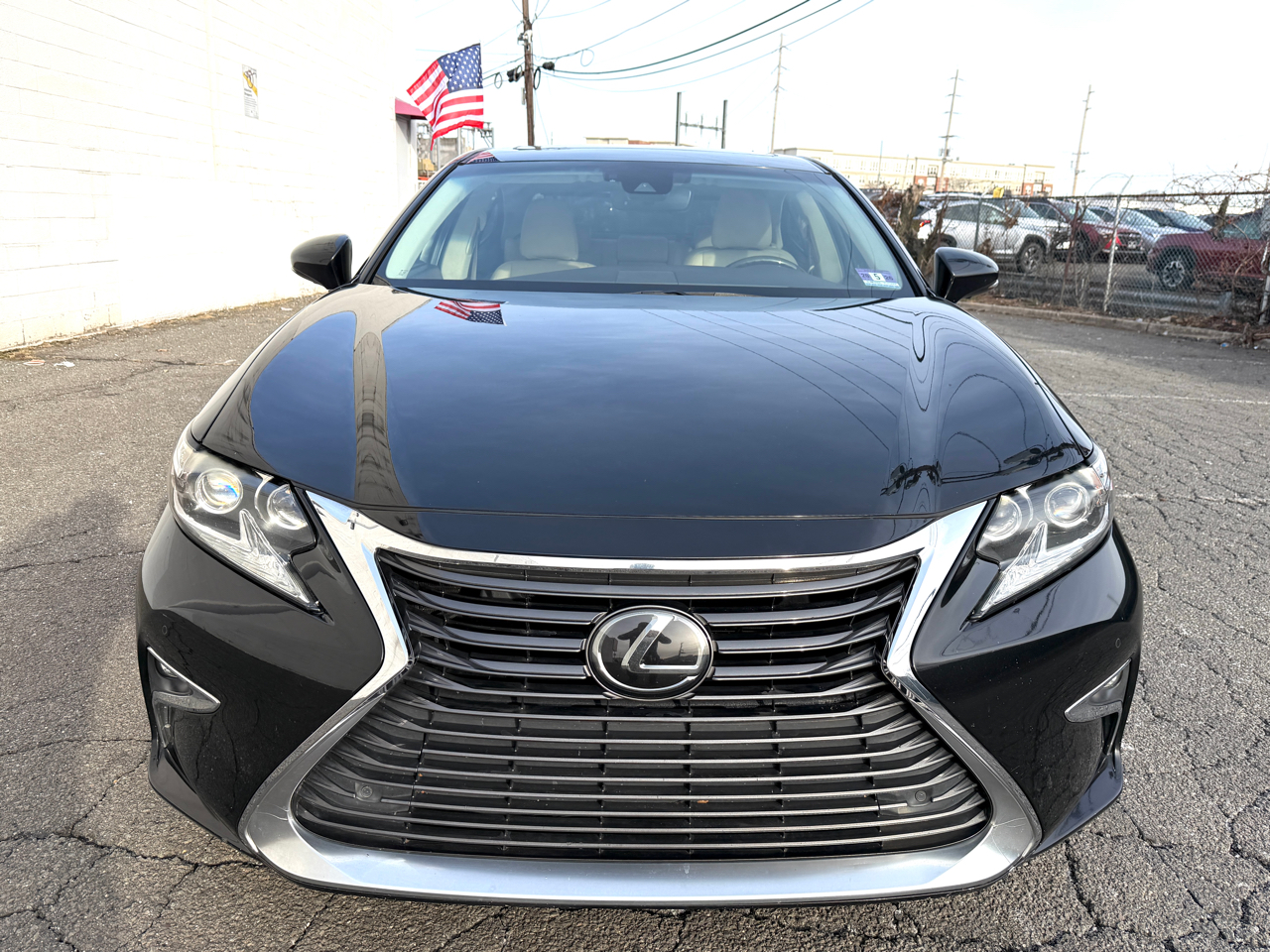 Lexus ES 350 4dr Sdn 2016