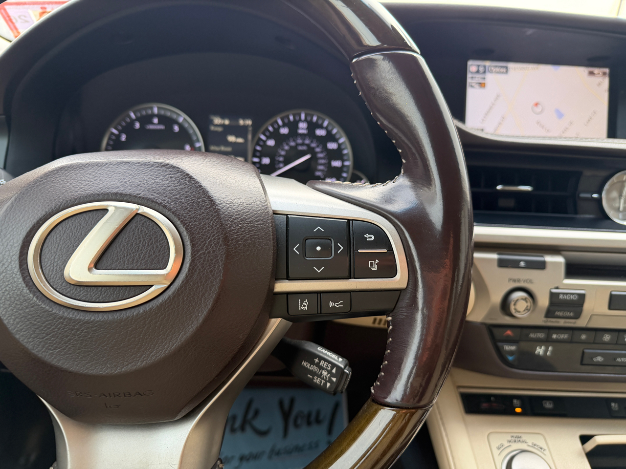 Lexus ES 350 4dr Sdn 2016