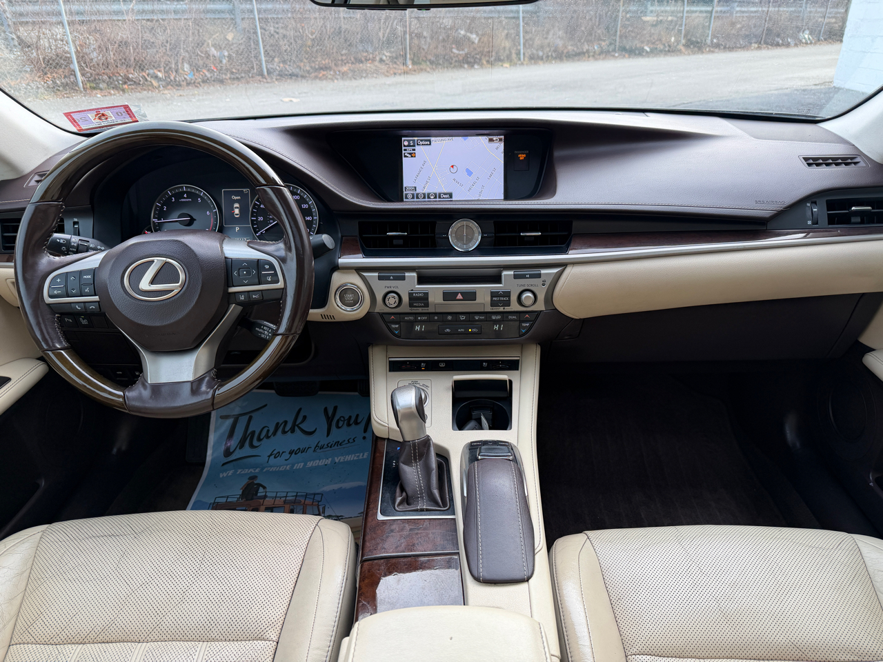 Lexus ES 350 4dr Sdn 2016