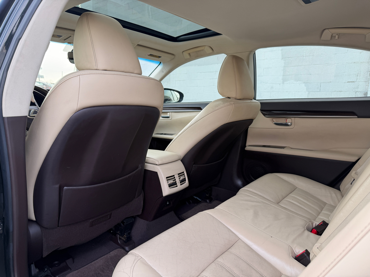 Lexus ES 350 4dr Sdn 2016