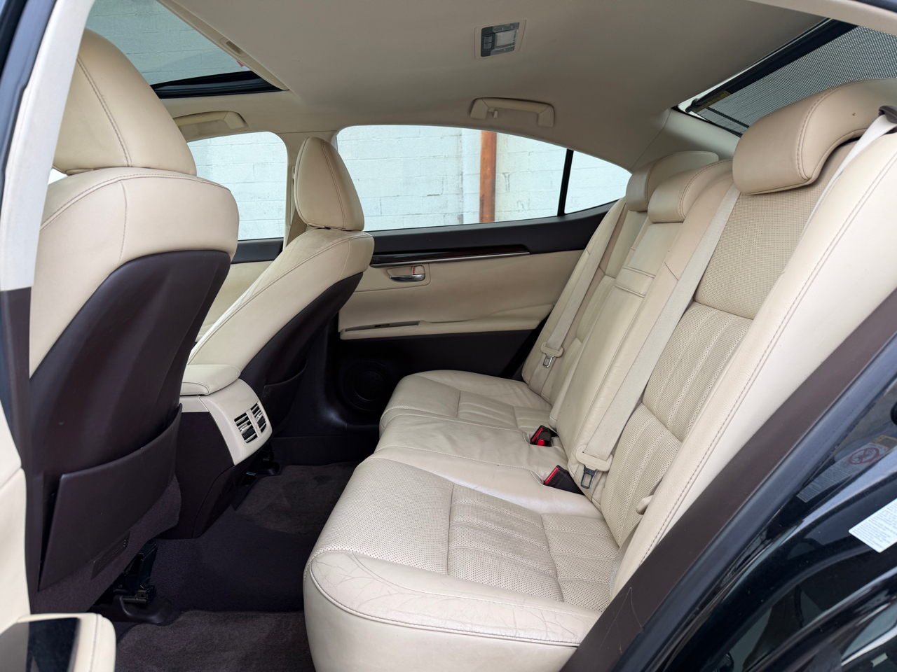 Lexus ES 350 4dr Sdn 2016