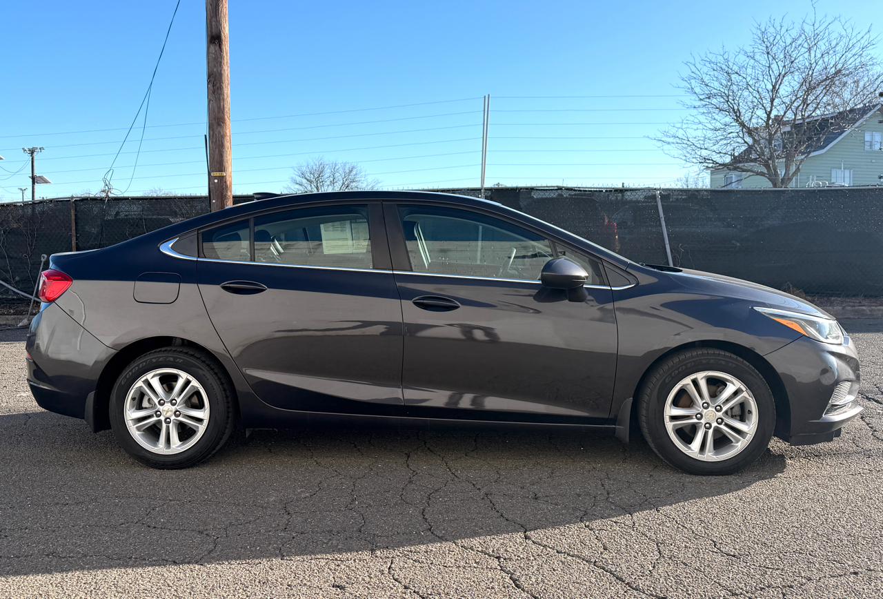 Chevrolet Cruze 4dr Sdn 1.4L LT w/1SD 2017