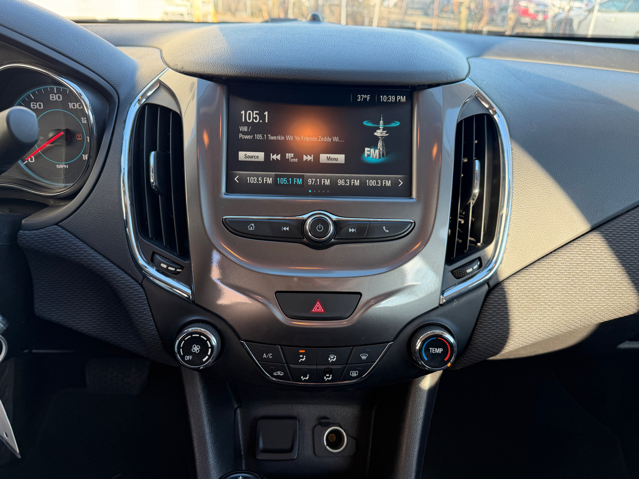 Chevrolet Cruze 4dr Sdn 1.4L LT w/1SD 2017