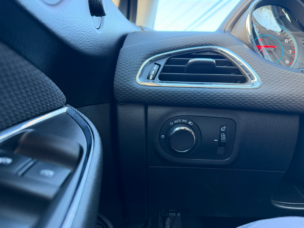 Chevrolet Cruze 4dr Sdn 1.4L LT w/1SD 2017