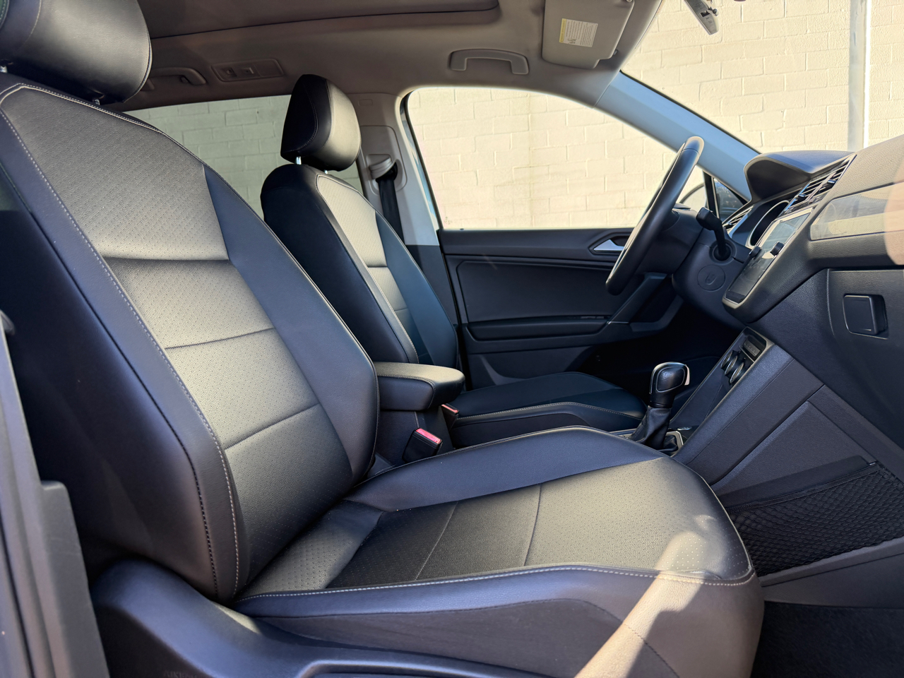 Volkswagen Tiguan 2.0T SE R-Line Black FWD 2020