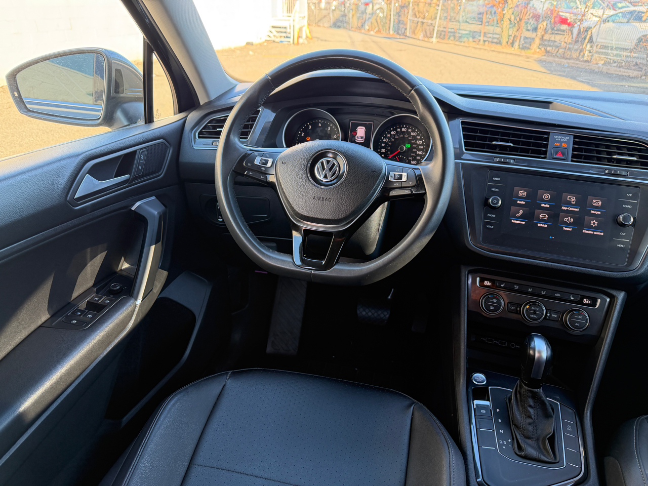 Volkswagen Tiguan 2.0T SE R-Line Black FWD 2020