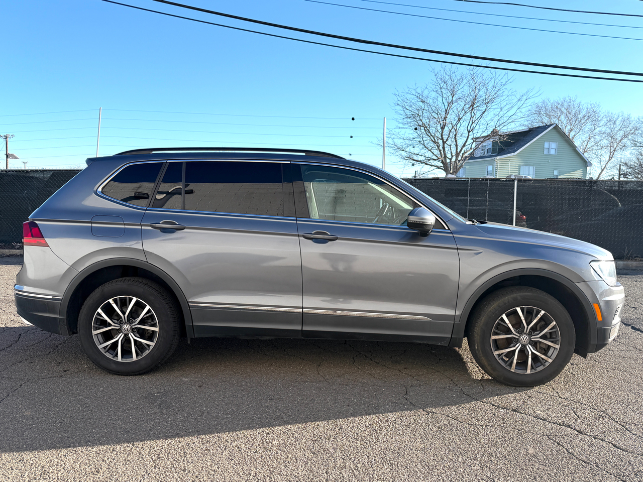 Volkswagen Tiguan 2.0T SE R-Line Black FWD 2020