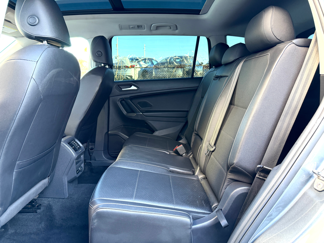 Volkswagen Tiguan 2.0T SE R-Line Black FWD 2020