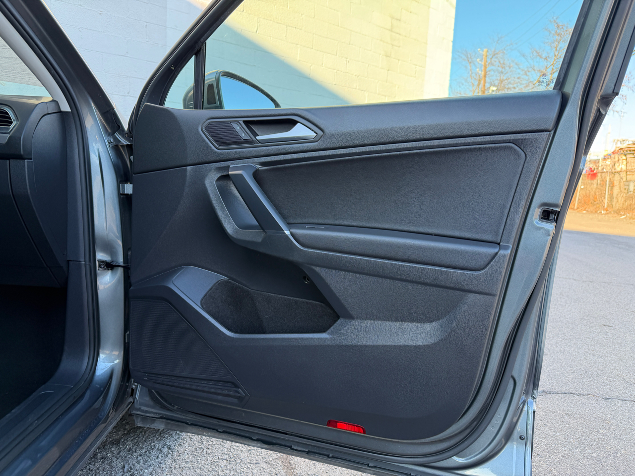 Volkswagen Tiguan 2.0T SE R-Line Black FWD 2020