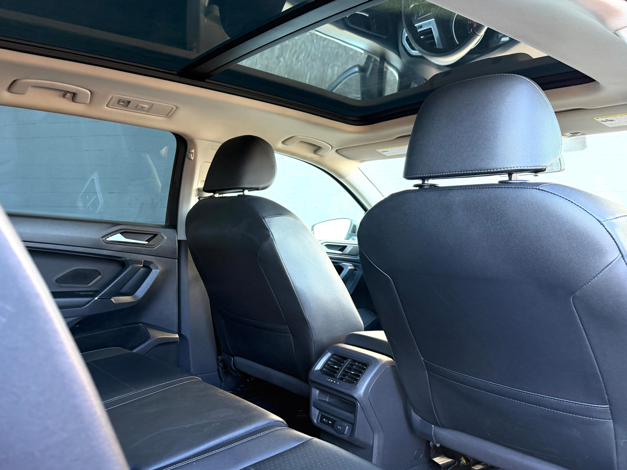 Volkswagen Tiguan 2.0T SE R-Line Black FWD 2020