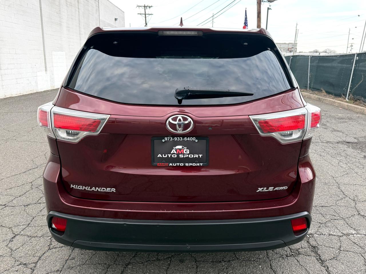 Toyota Highlander AWD 4dr V6 XLE (Natl) 2015