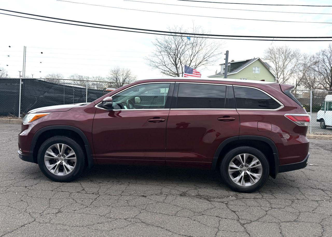 Toyota Highlander AWD 4dr V6 XLE (Natl) 2015