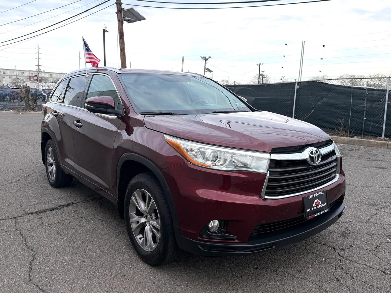 Toyota Highlander AWD 4dr V6 XLE (Natl) 2015