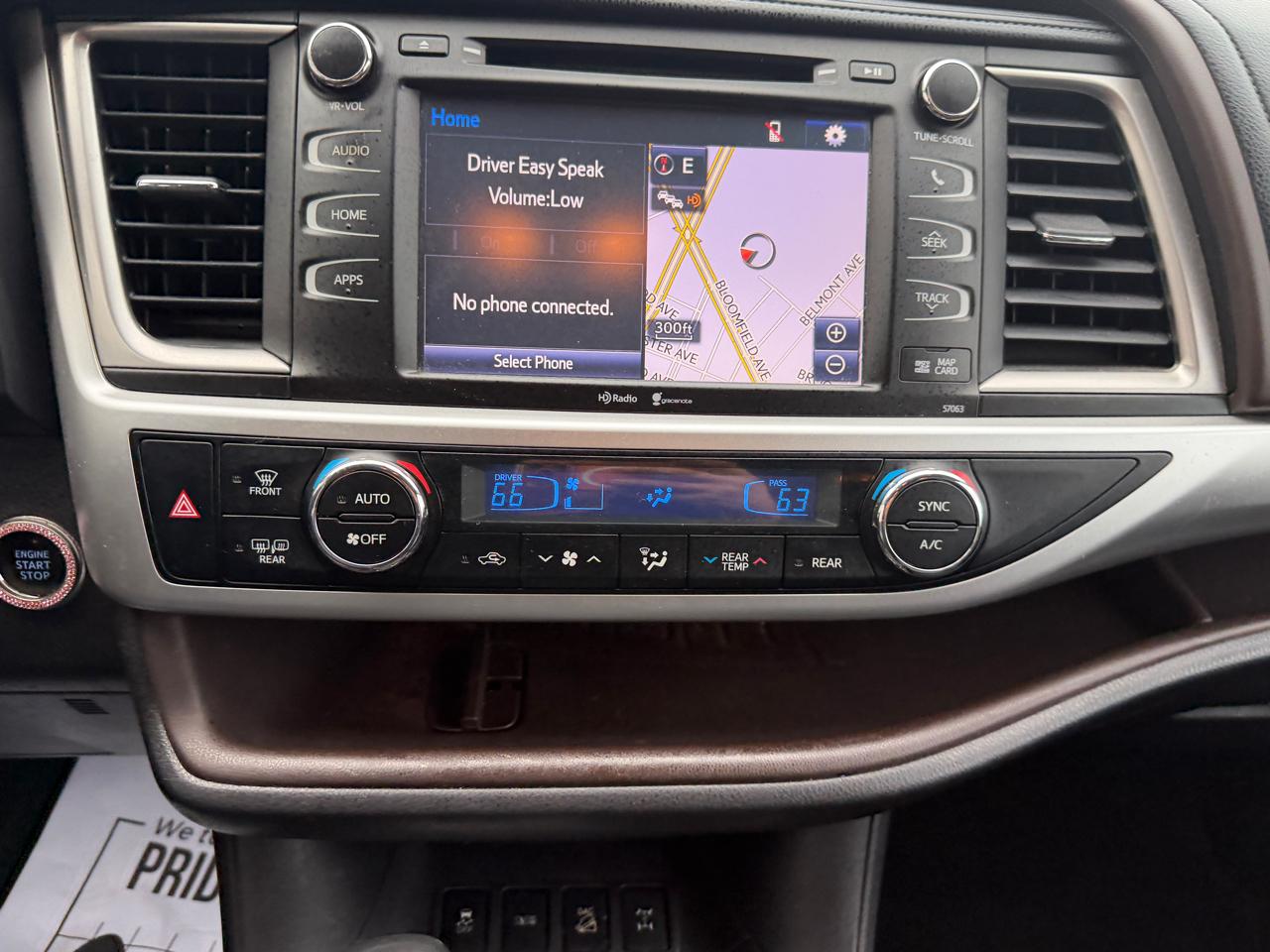 Toyota Highlander AWD 4dr V6 XLE (Natl) 2015