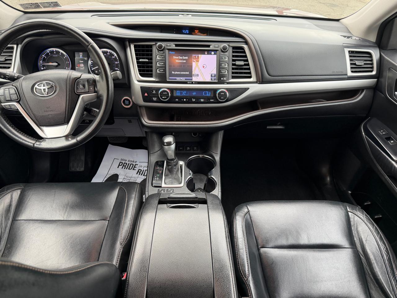 Toyota Highlander AWD 4dr V6 XLE (Natl) 2015