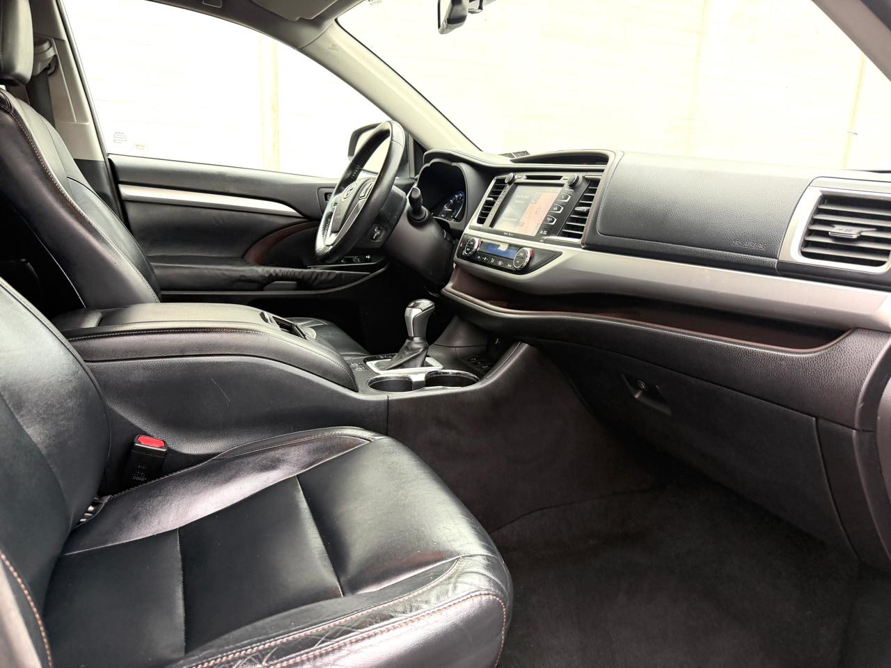 Toyota Highlander AWD 4dr V6 XLE (Natl) 2015