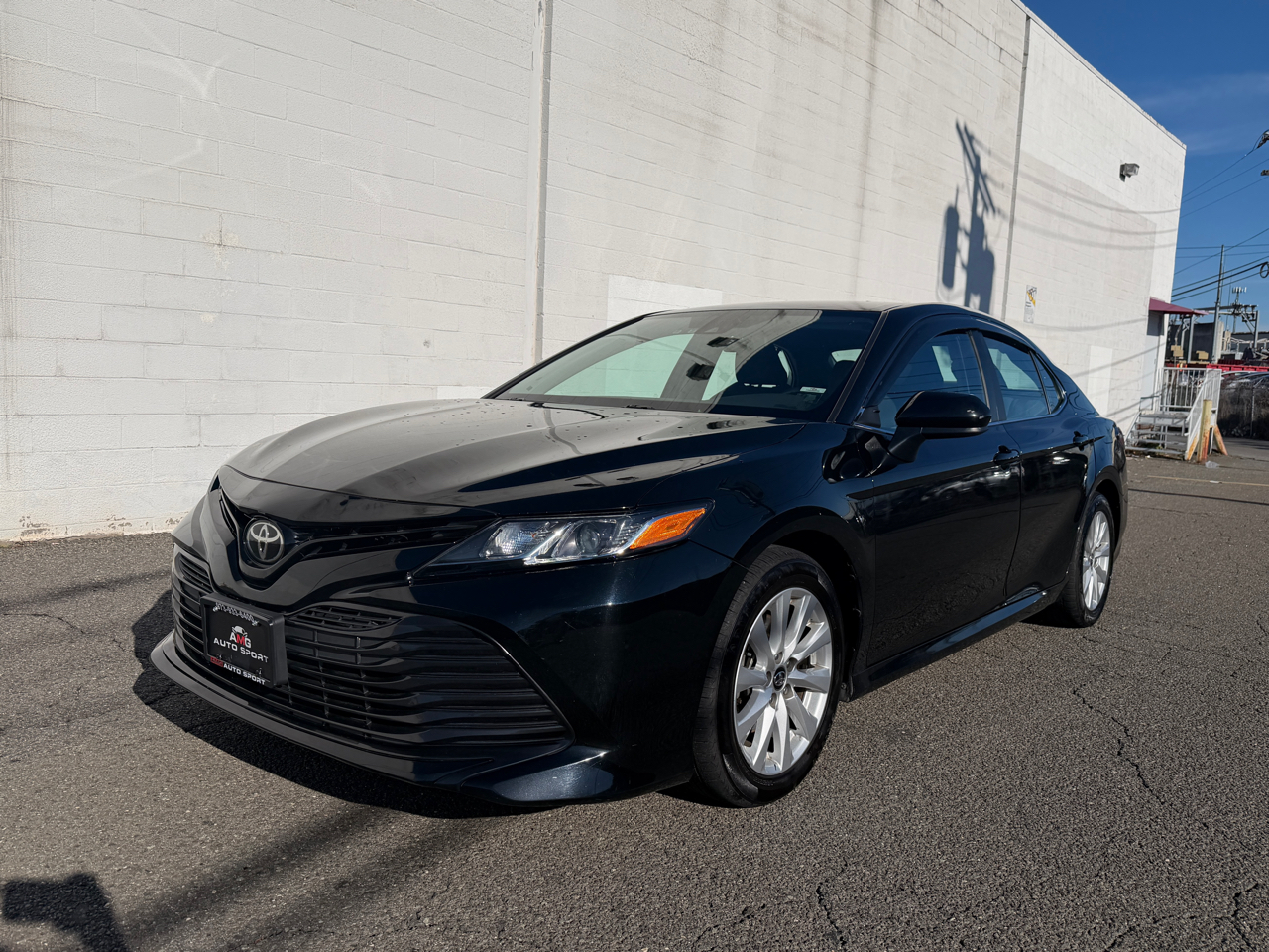 2020 Toyota Camry LE Auto (Natl)