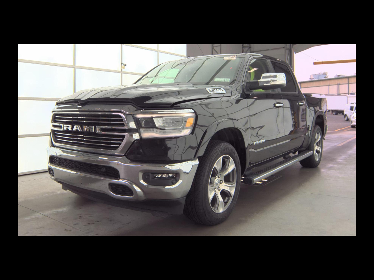 2021 RAM 1500 Laramie 4x4 Crew Cab 5'7" Box