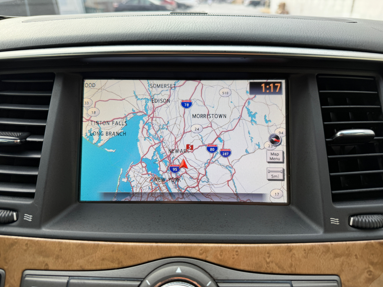 Infiniti QX56 4WD 4dr 8-passenger 2012