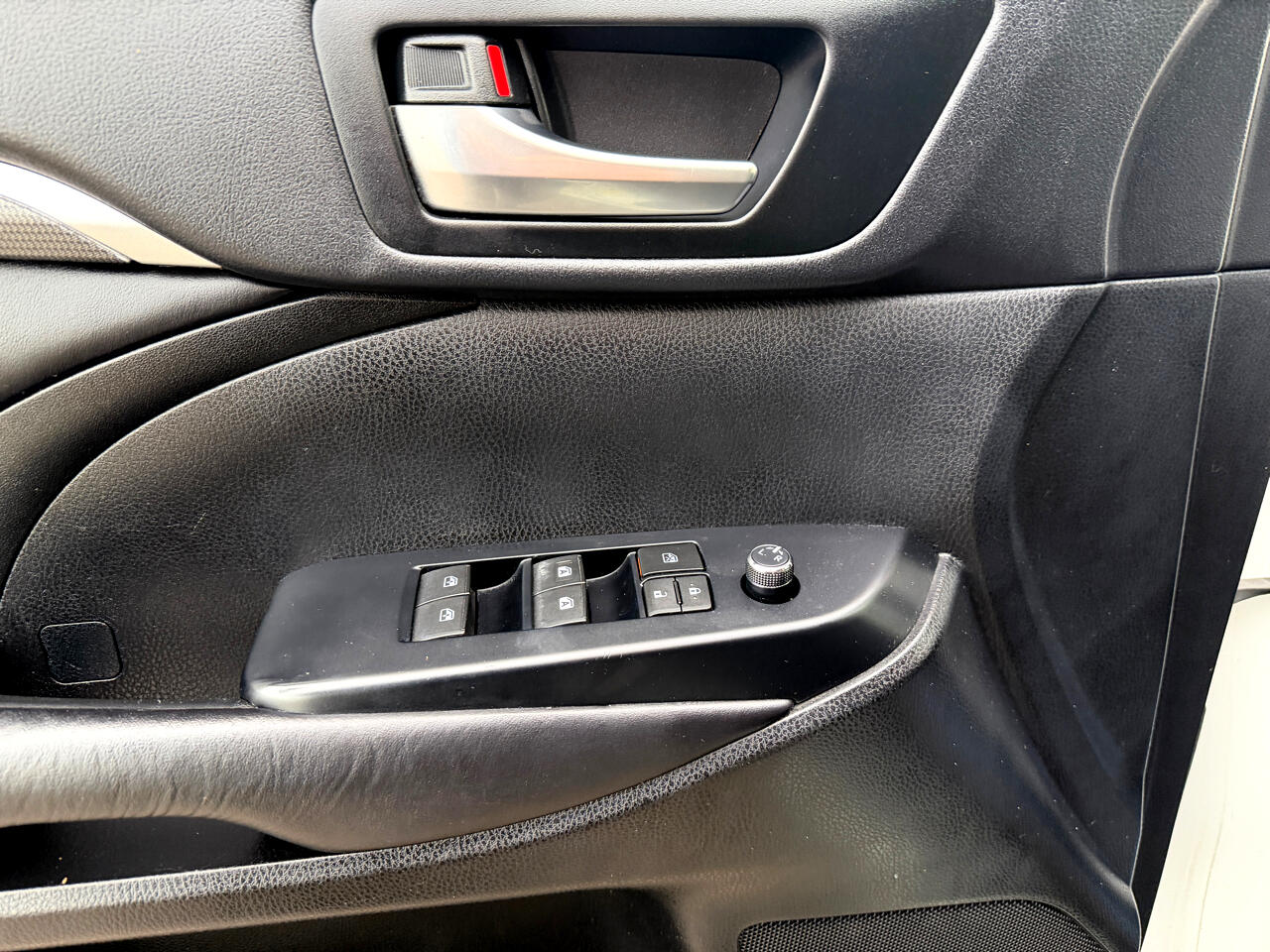 Toyota Highlander XLE V6 AWD (Natl) 2019