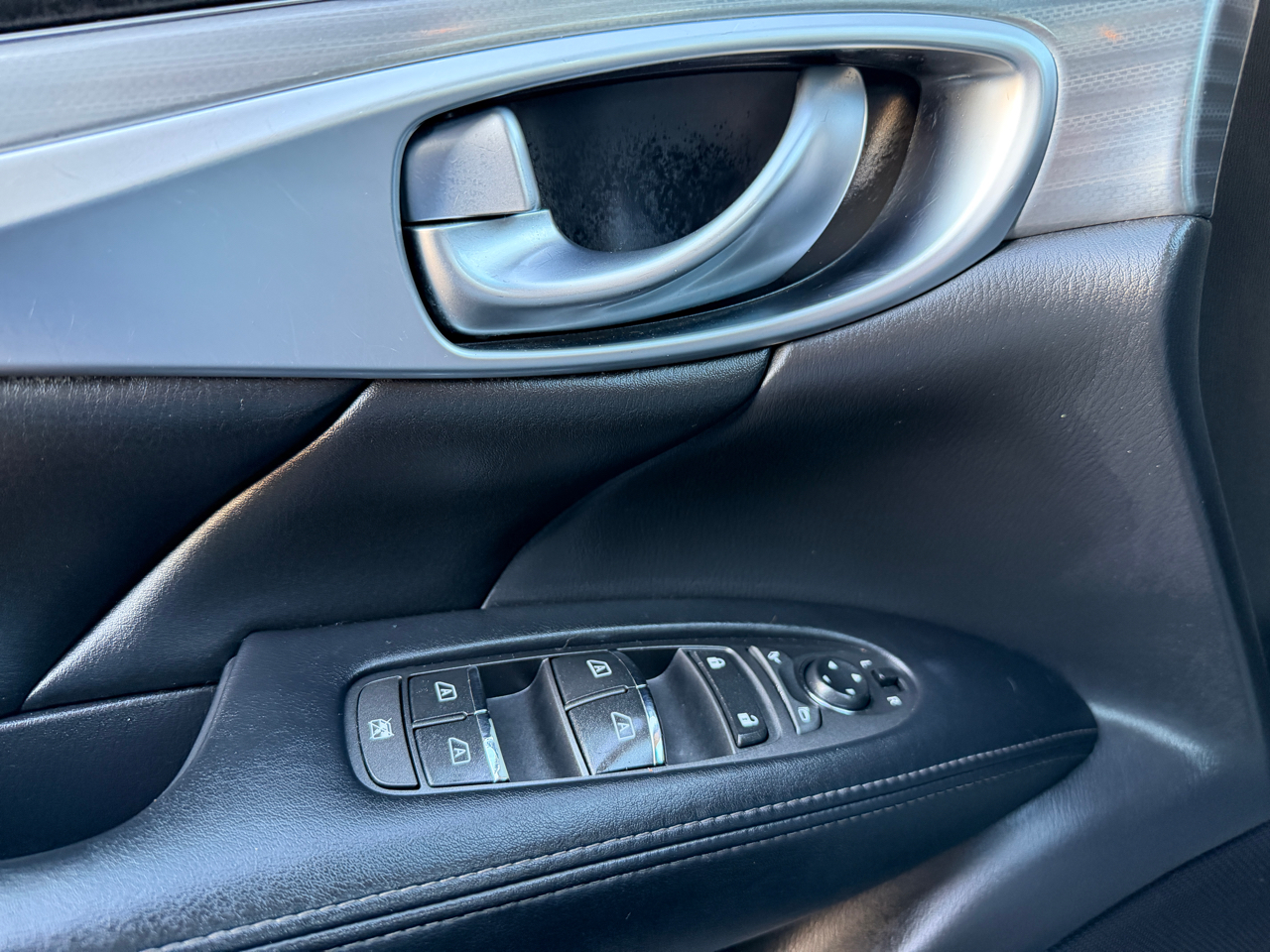 Infiniti Q70L 3.7 AWD 2017