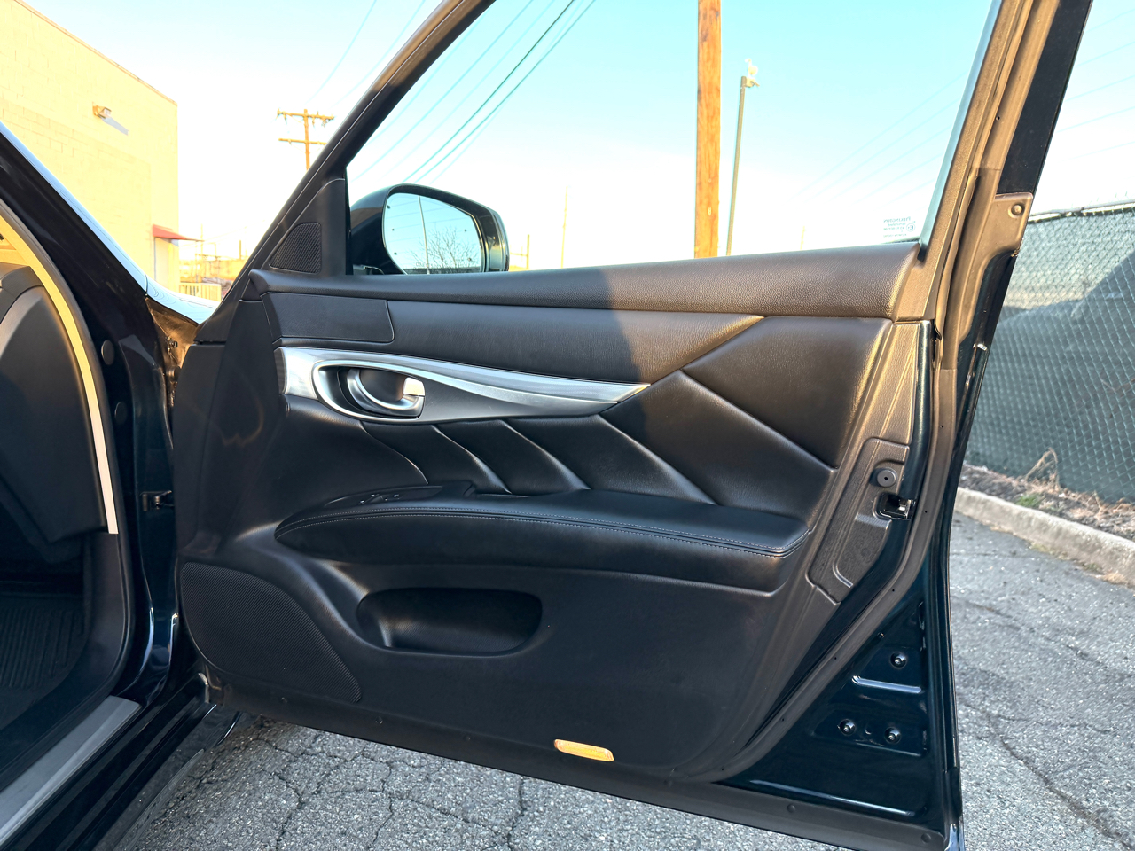 Infiniti Q70L 3.7 AWD 2017