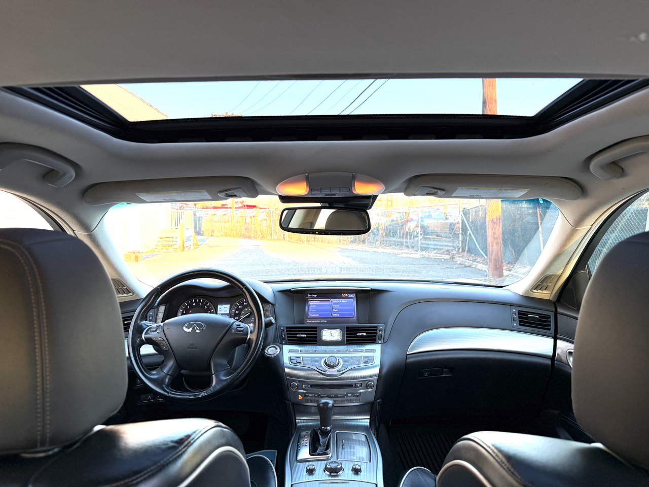 Infiniti Q70L 3.7 AWD 2017