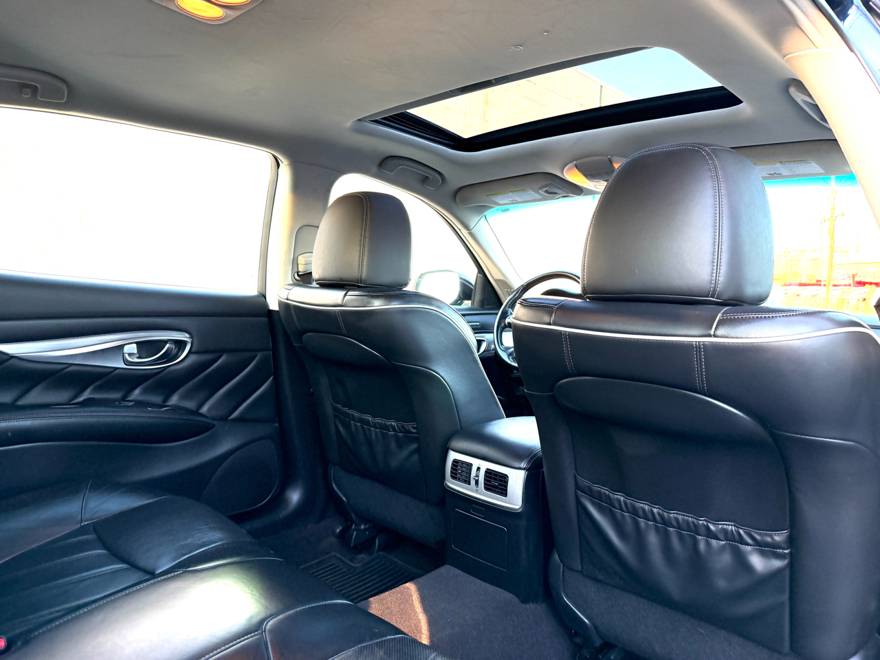 Infiniti Q70L 3.7 AWD 2017