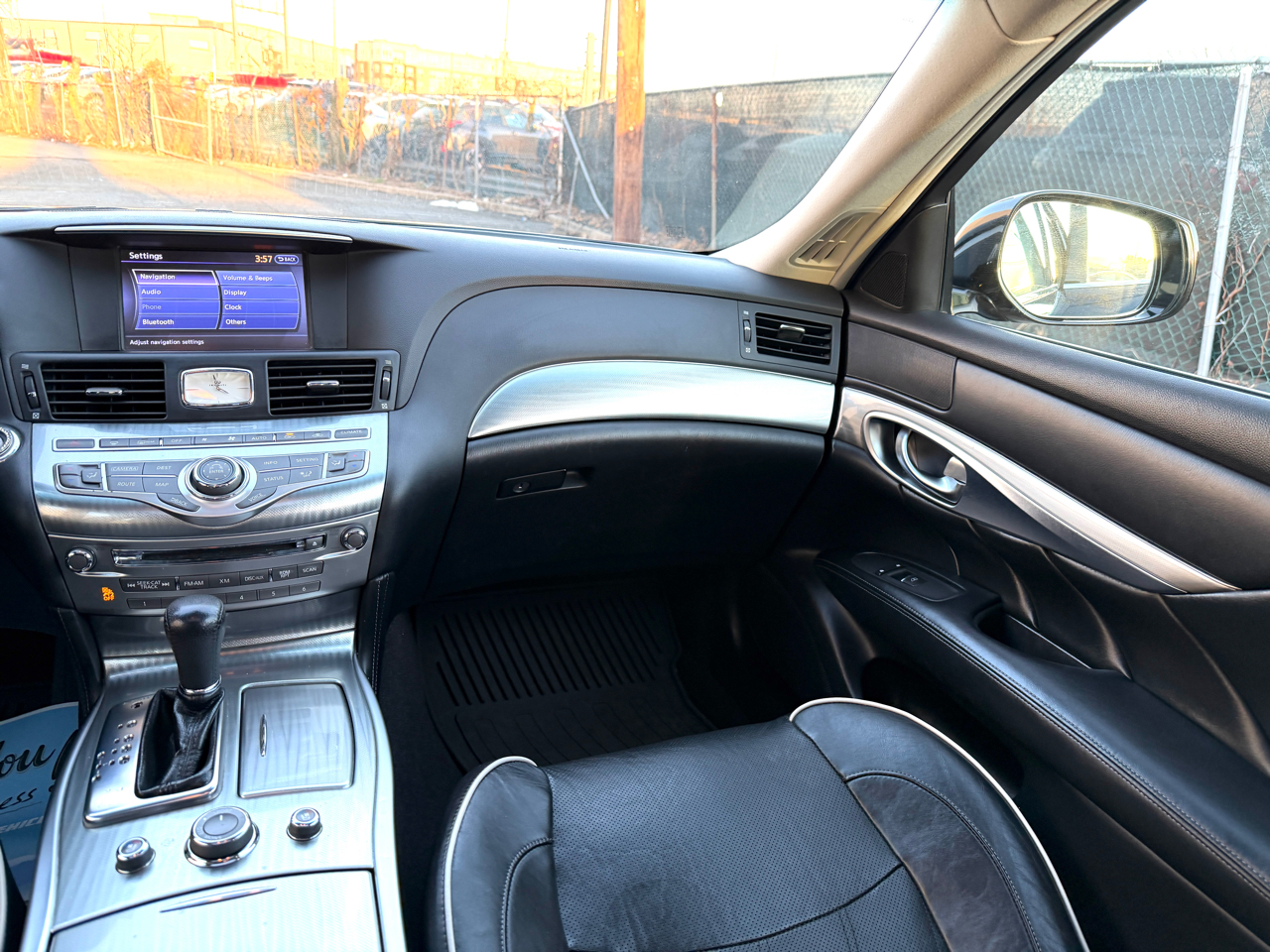 Infiniti Q70L 3.7 AWD 2017