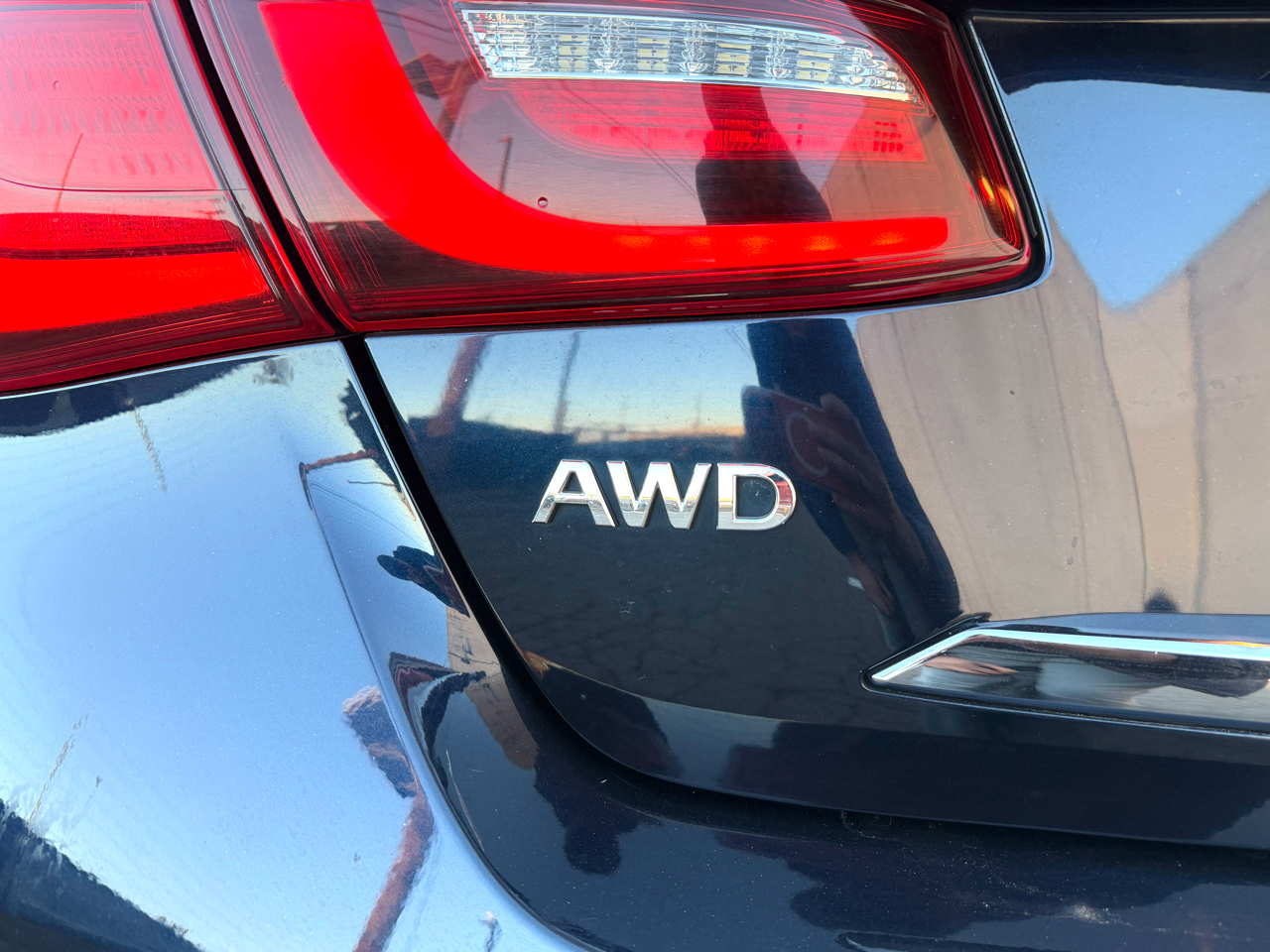 Infiniti Q70L 3.7 AWD 2017