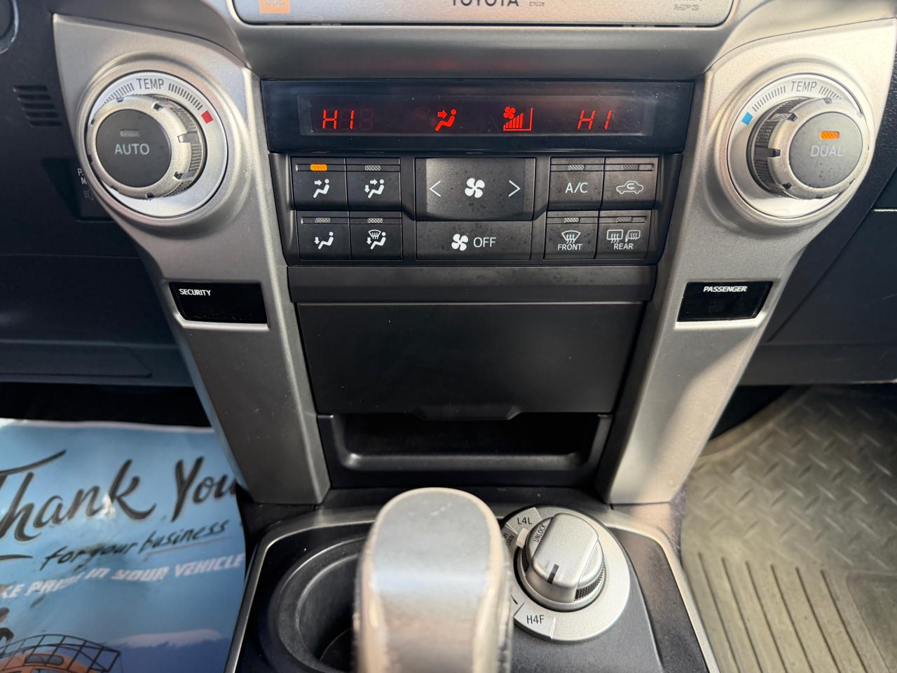 Toyota 4Runner 4WD 4dr V6 Limited (Natl) 2012