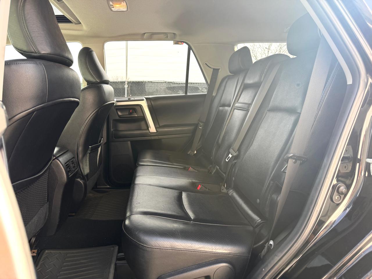 Toyota 4Runner 4WD 4dr V6 Limited (Natl) 2012