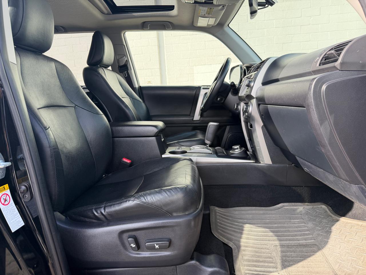 Toyota 4Runner 4WD 4dr V6 Limited (Natl) 2012