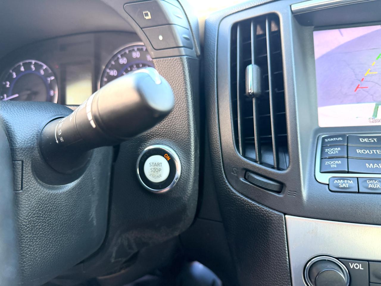 Infiniti G37 Sedan 4dr x AWD 2012