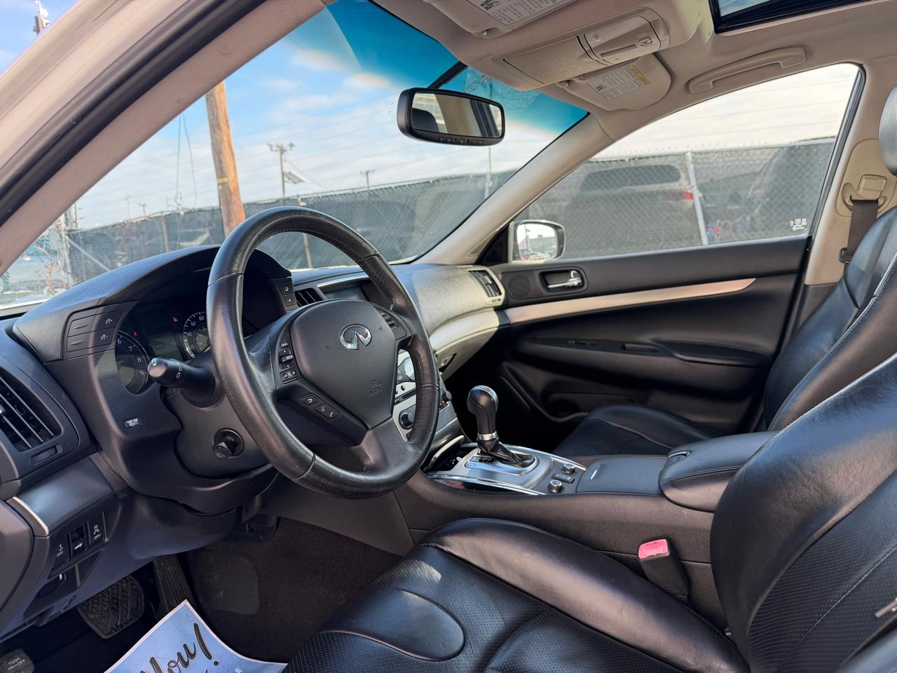 Infiniti G37 Sedan 4dr x AWD 2012