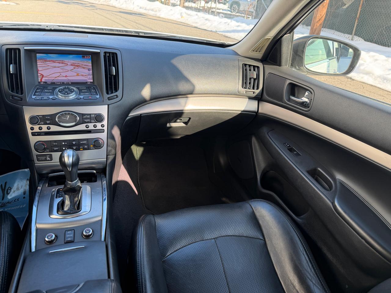 Infiniti G37 Sedan 4dr x AWD 2012