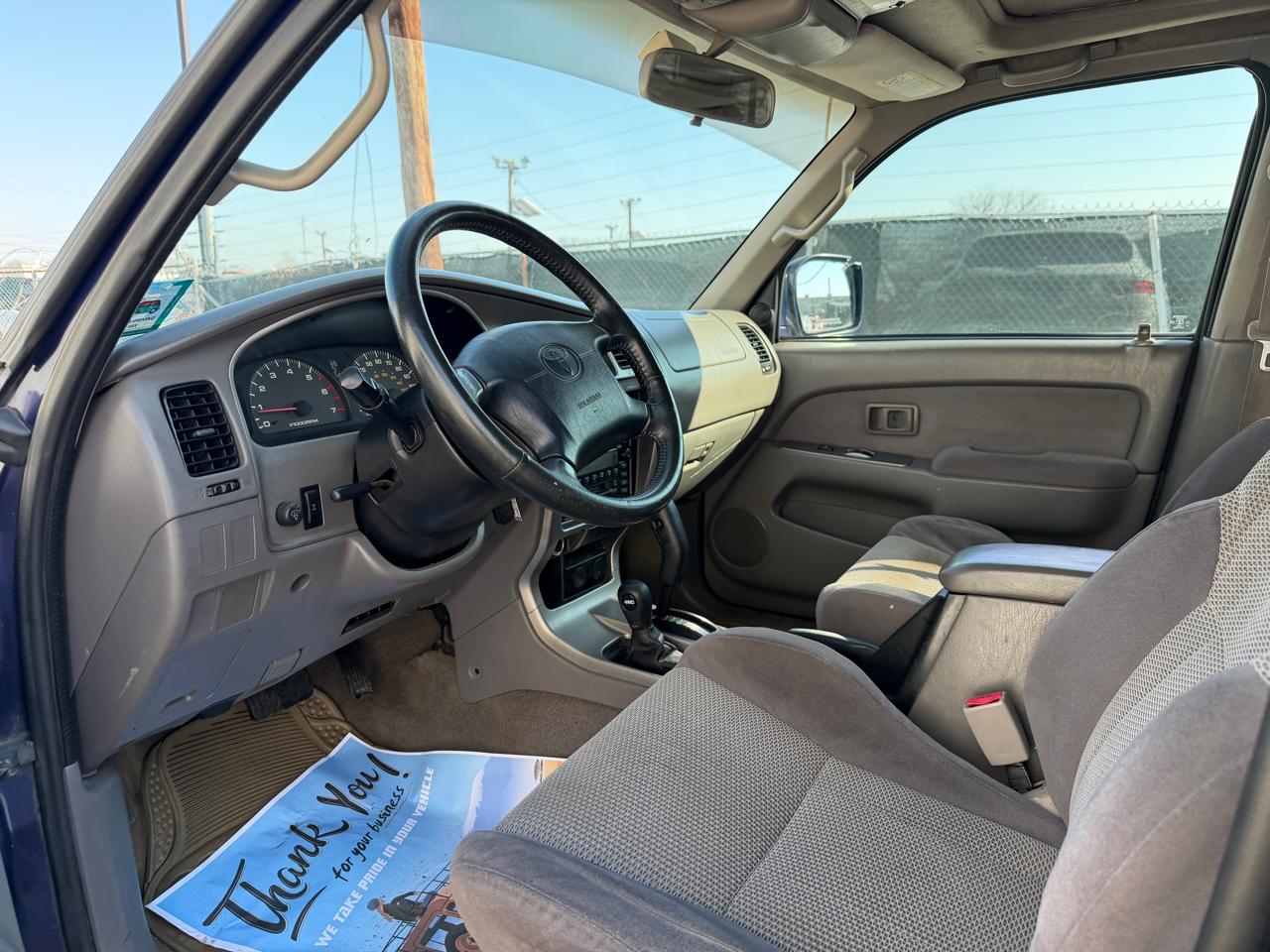 Toyota 4Runner 4dr SR5 3.4L Auto 4WD (Natl) 2002