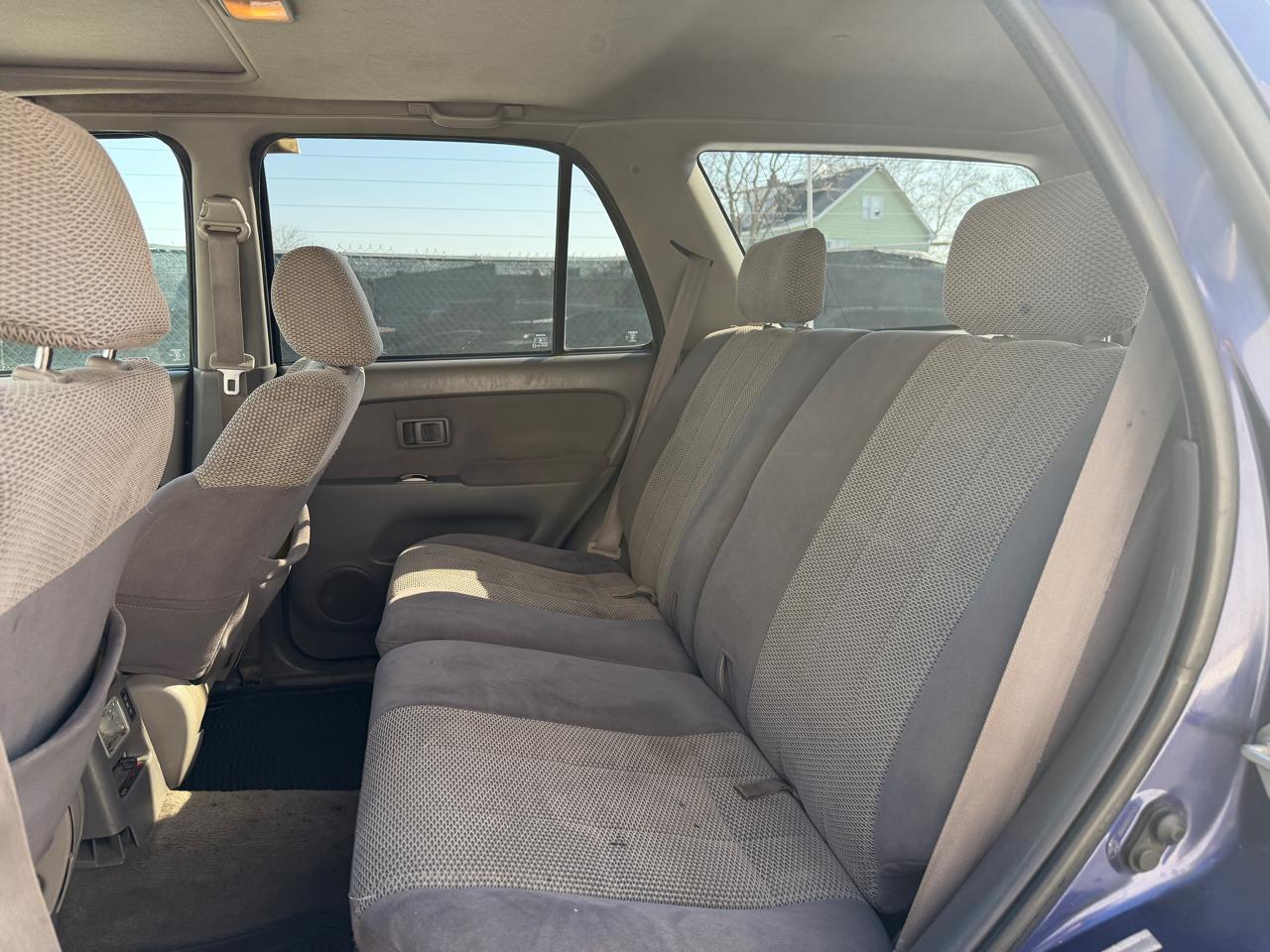 Toyota 4Runner 4dr SR5 3.4L Auto 4WD (Natl) 2002