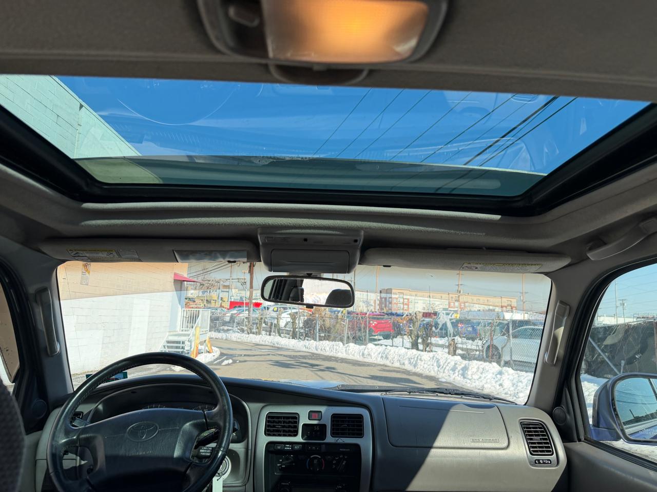 Toyota 4Runner 4dr SR5 3.4L Auto 4WD (Natl) 2002